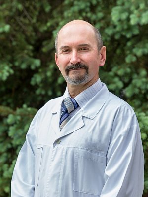 阿纳托利*米哈伊洛维奇*卡米什尼科夫